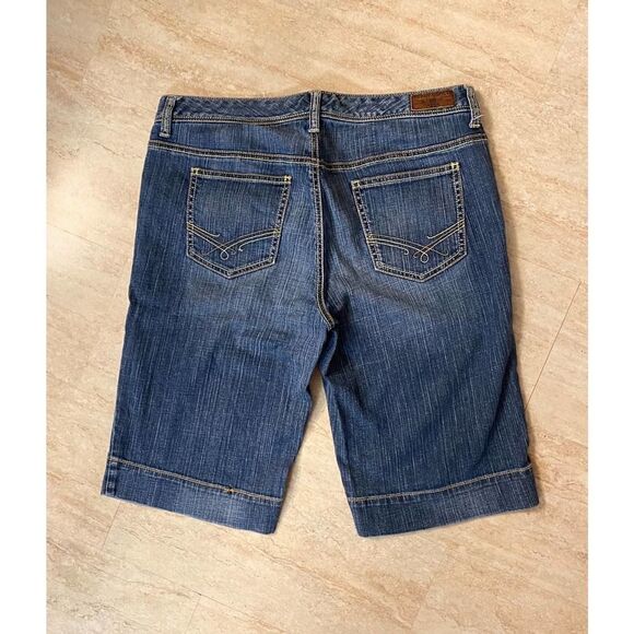 Boy's Tommy Hilfiger Jean Shorts Size 10 - Picture 4 of 8